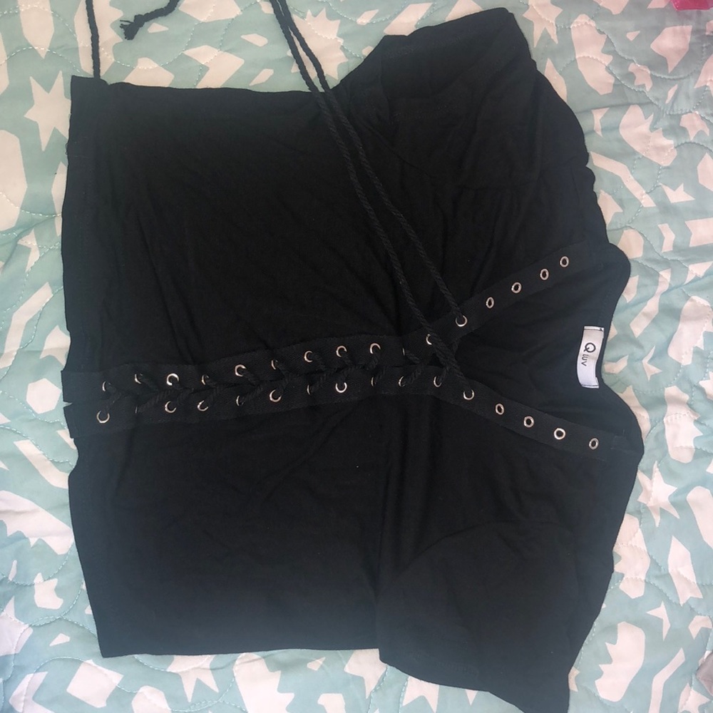 Black crop top